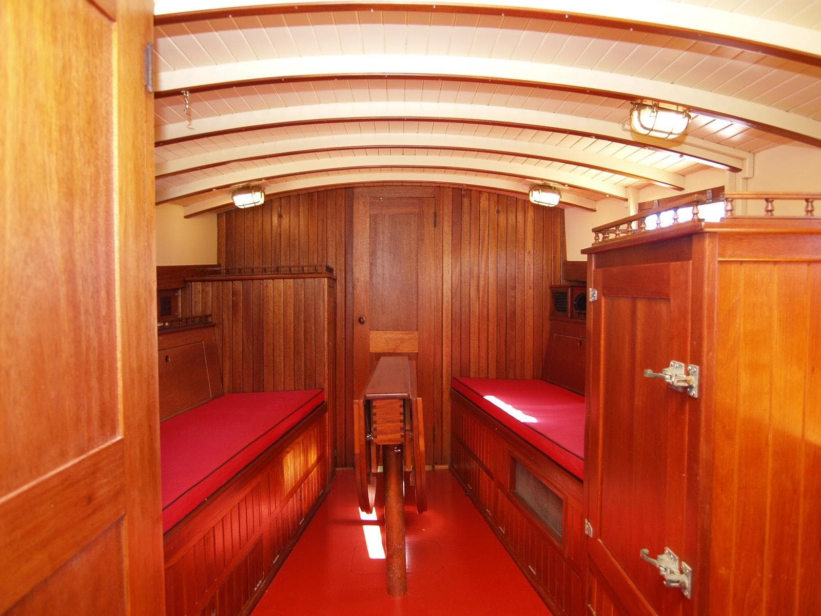 Thumbnail 6 - interior