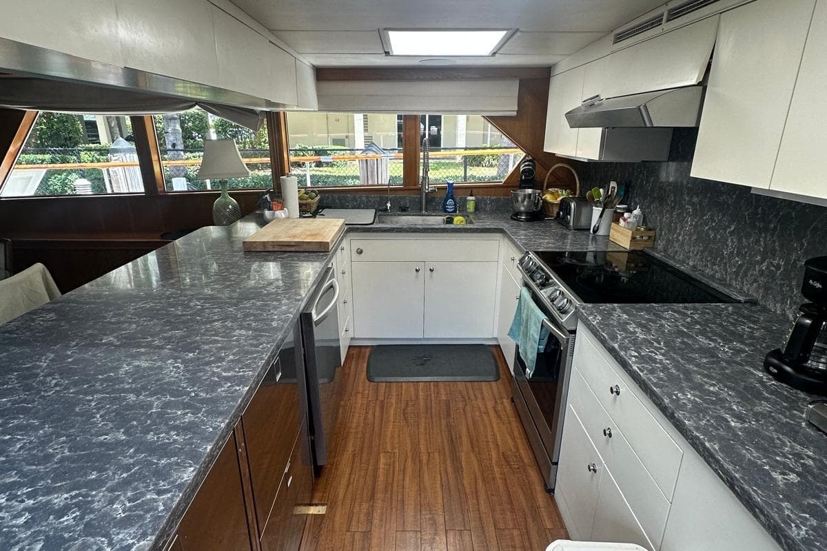 Thumbnail 14 - detail