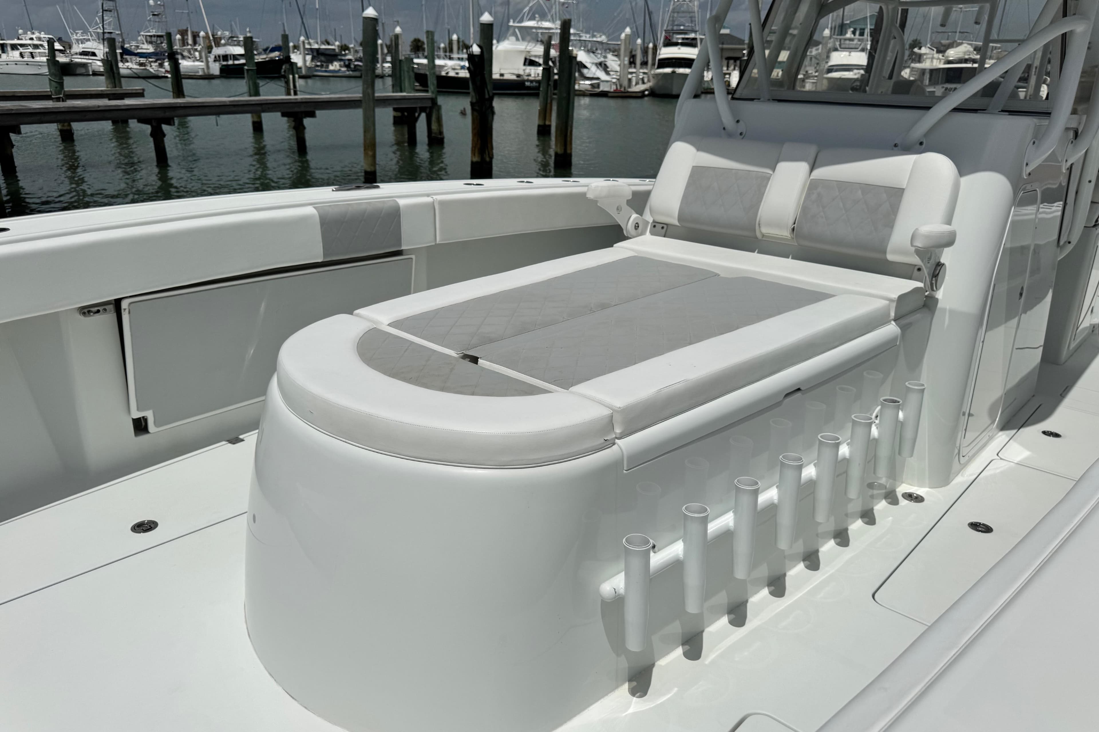 Thumbnail 11 - detail