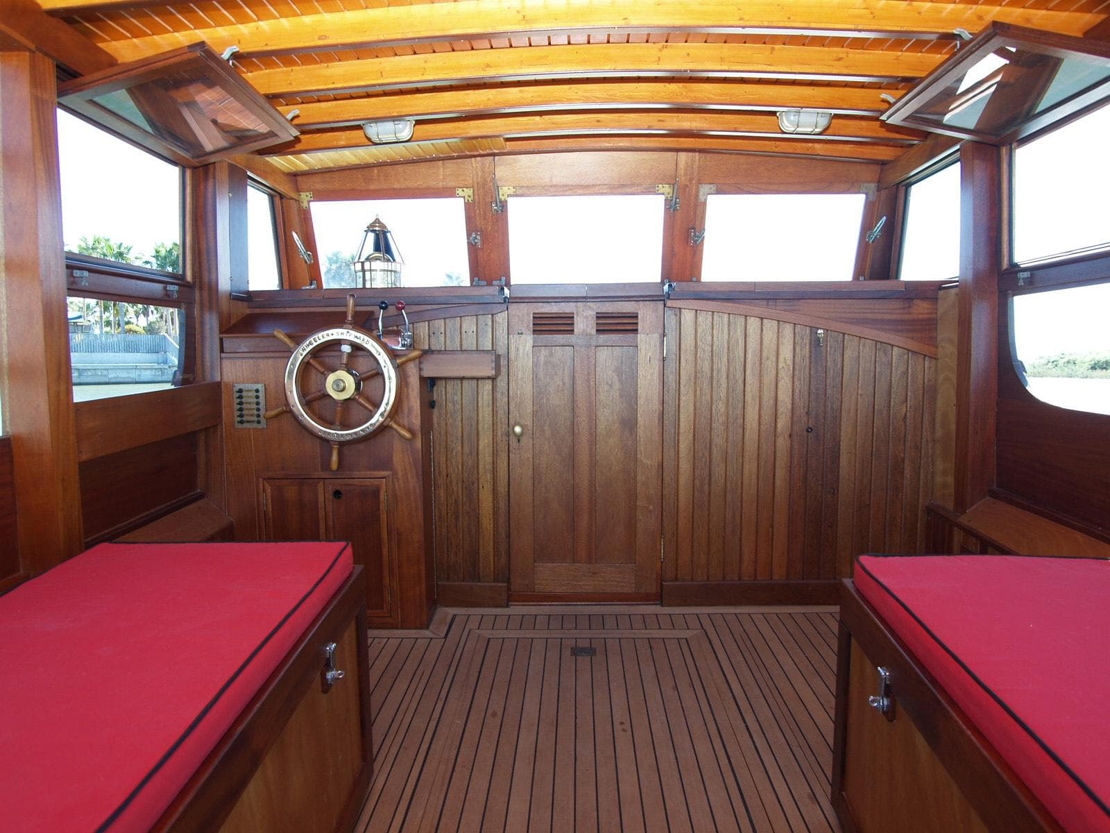 Thumbnail 11 - detail