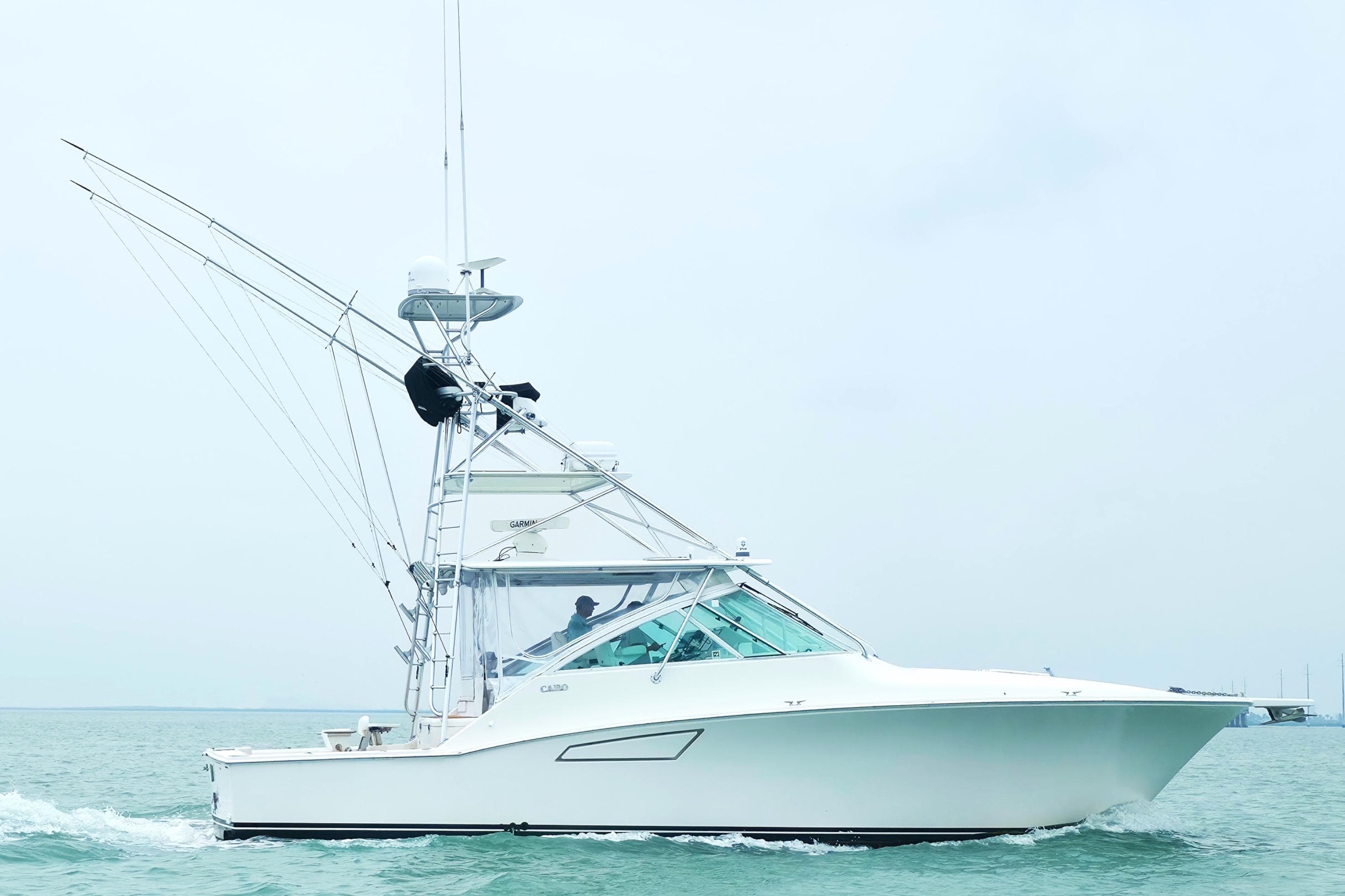 2004 Cabo 40 Hardtop Express - image 1