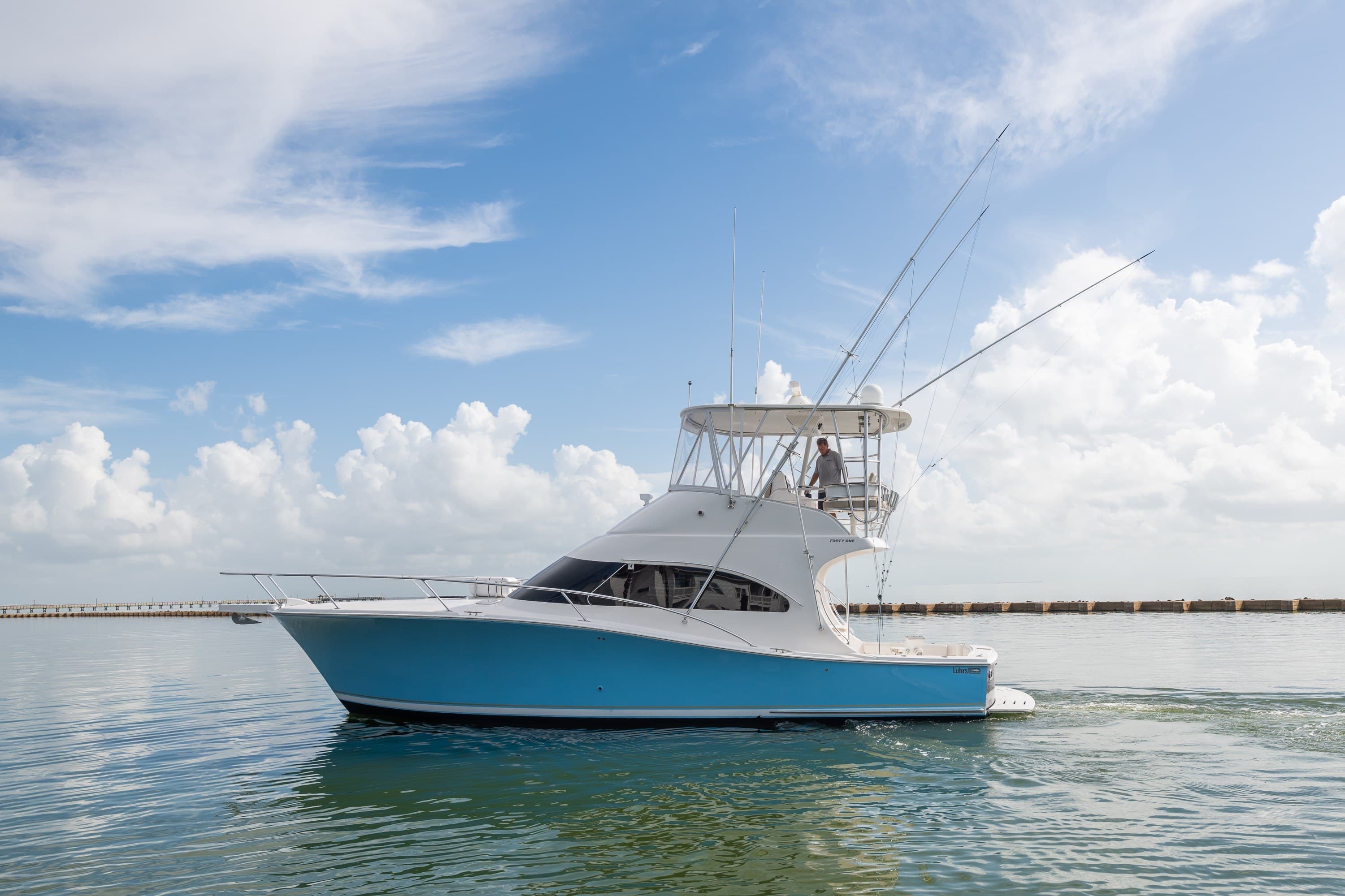 2005 Luhrs 41 Convertible - image 1