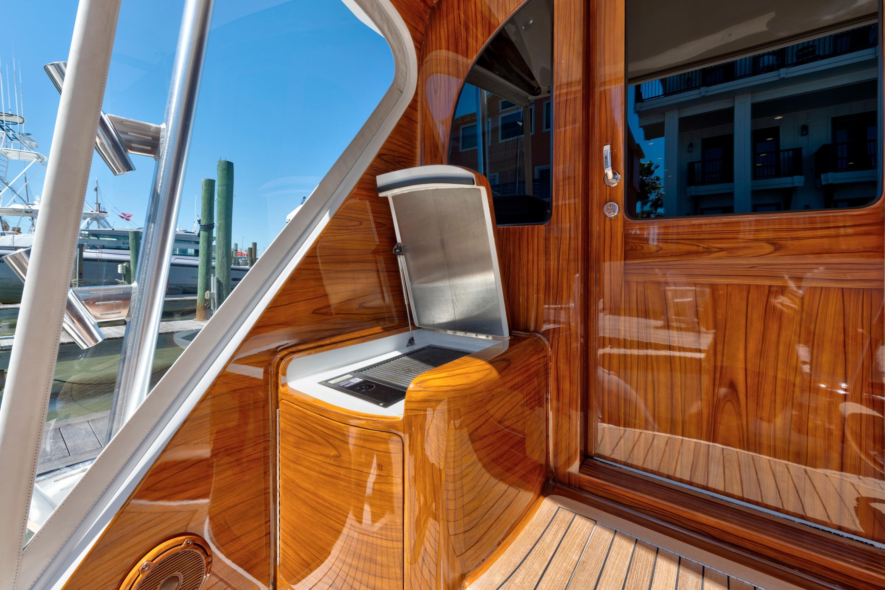 Thumbnail 35 - detail