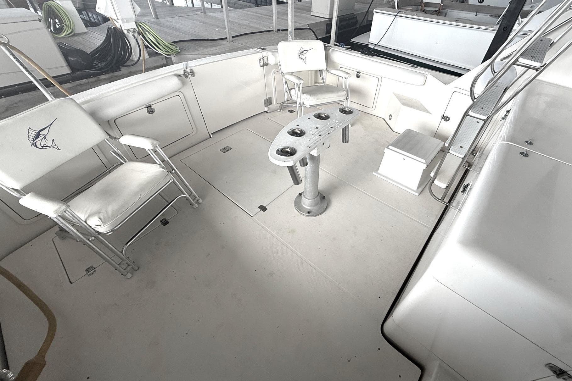 Thumbnail 15 - flybridge