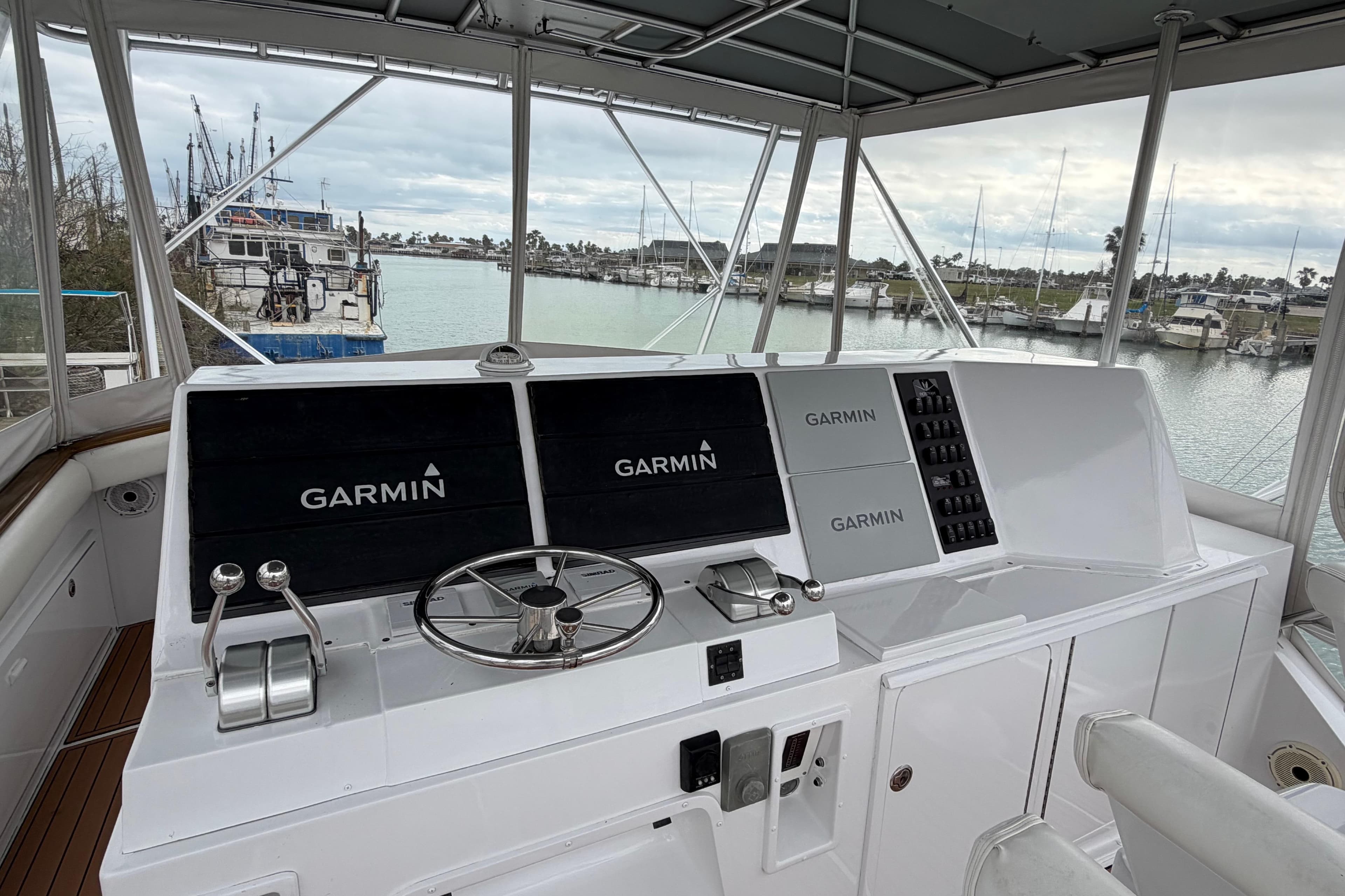 Thumbnail 10 - detail