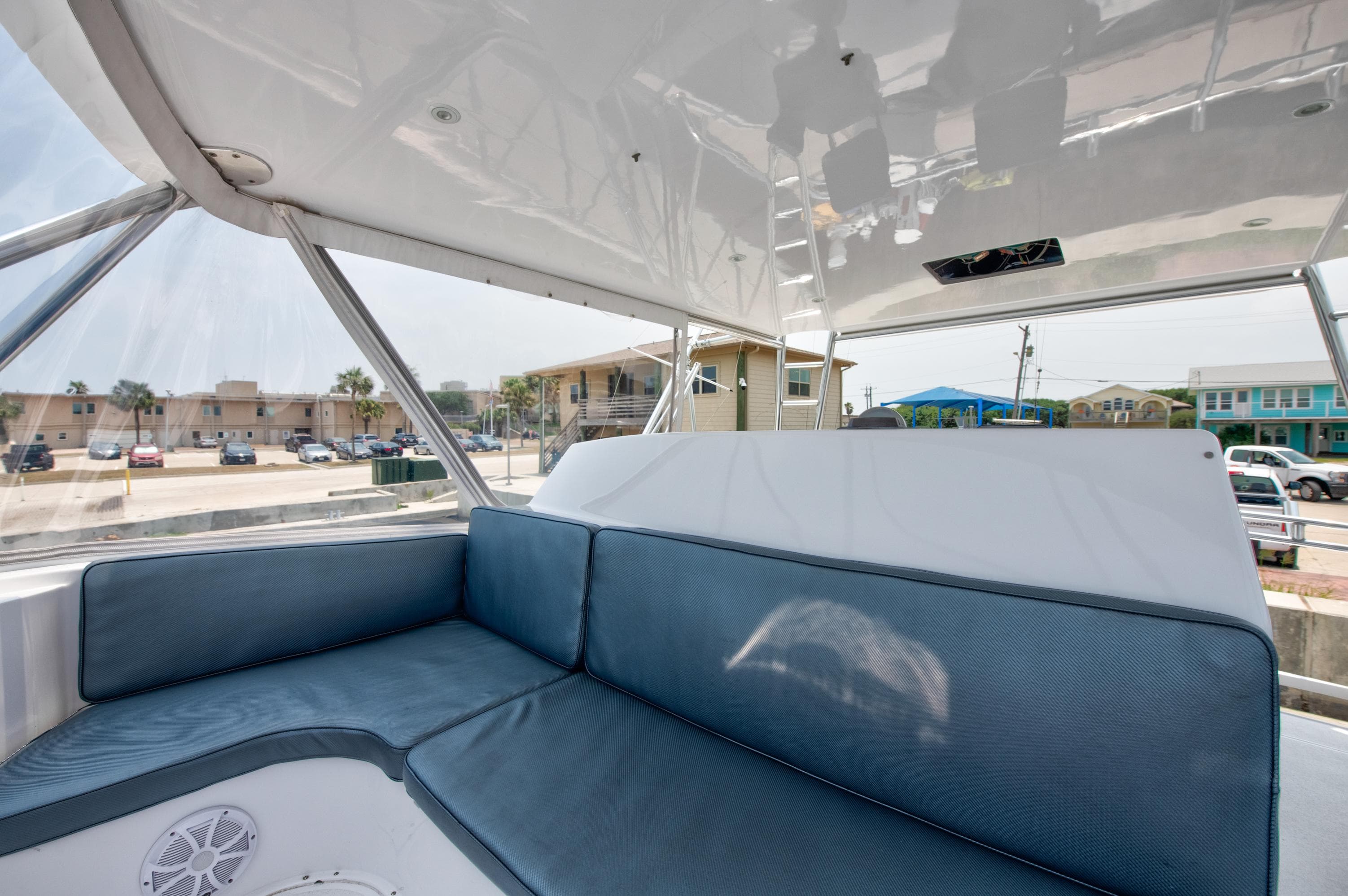 Thumbnail 11 - detail