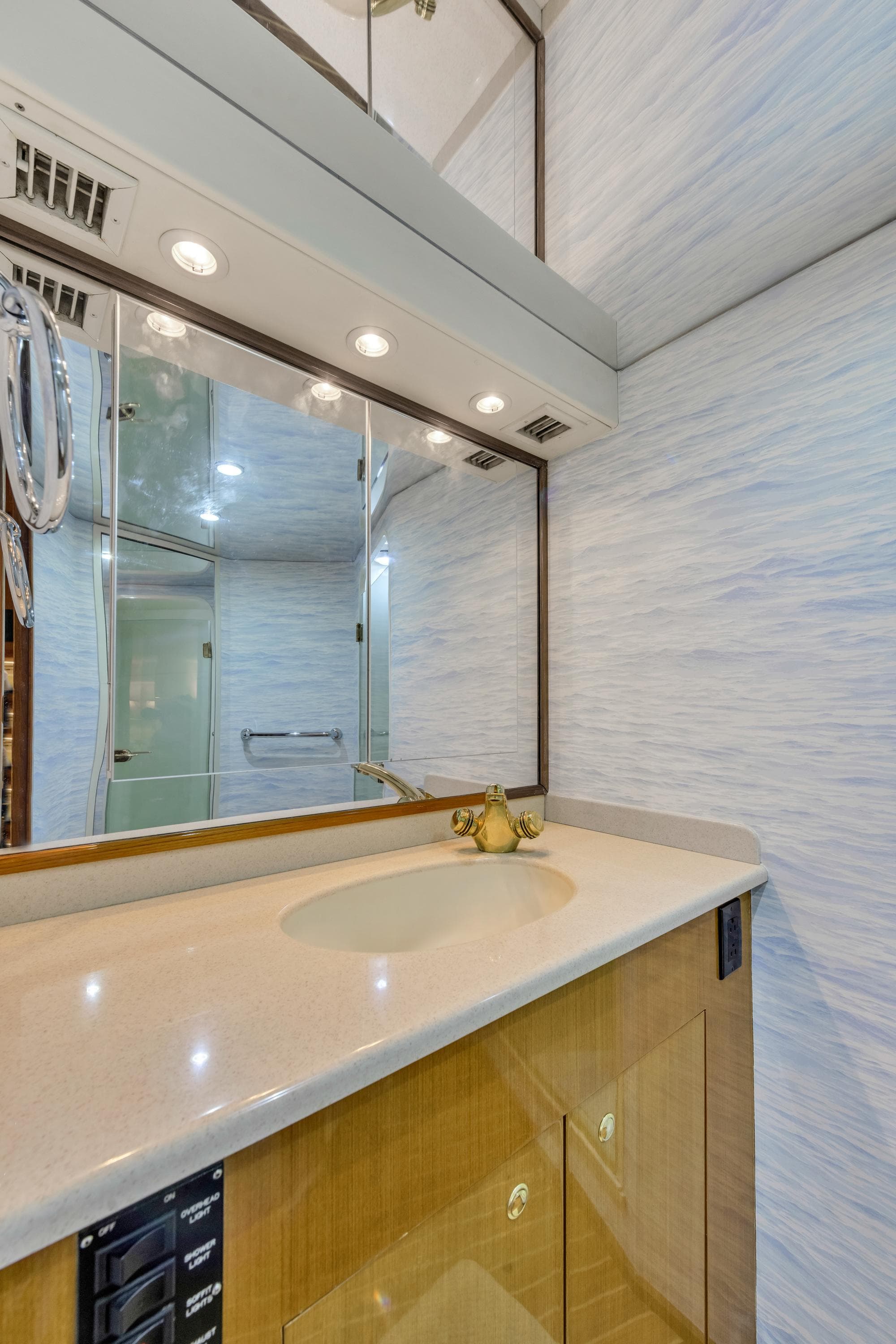 Thumbnail 26 - detail