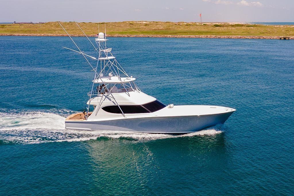 2014 Hatteras 63 GT - image 1